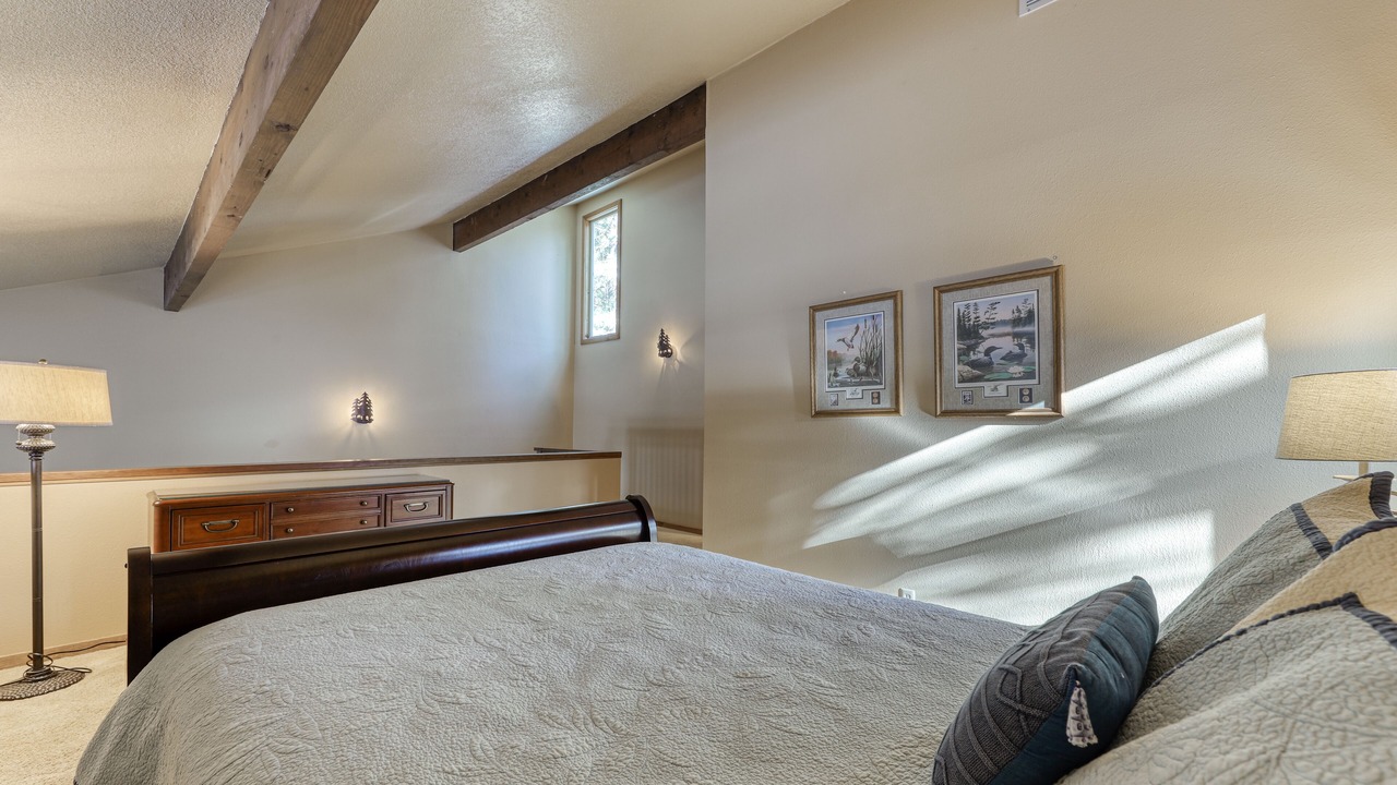 Photo of Bedroom in Sunriver