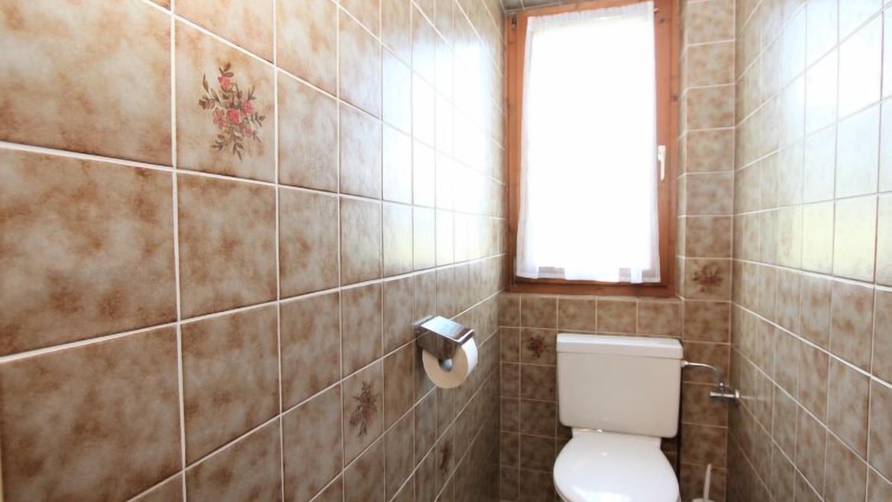 Photo of Bathroom in Kapfing