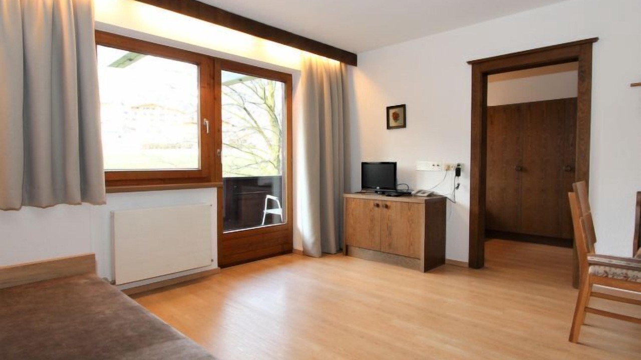 Photo of Livingroom in Kapfing