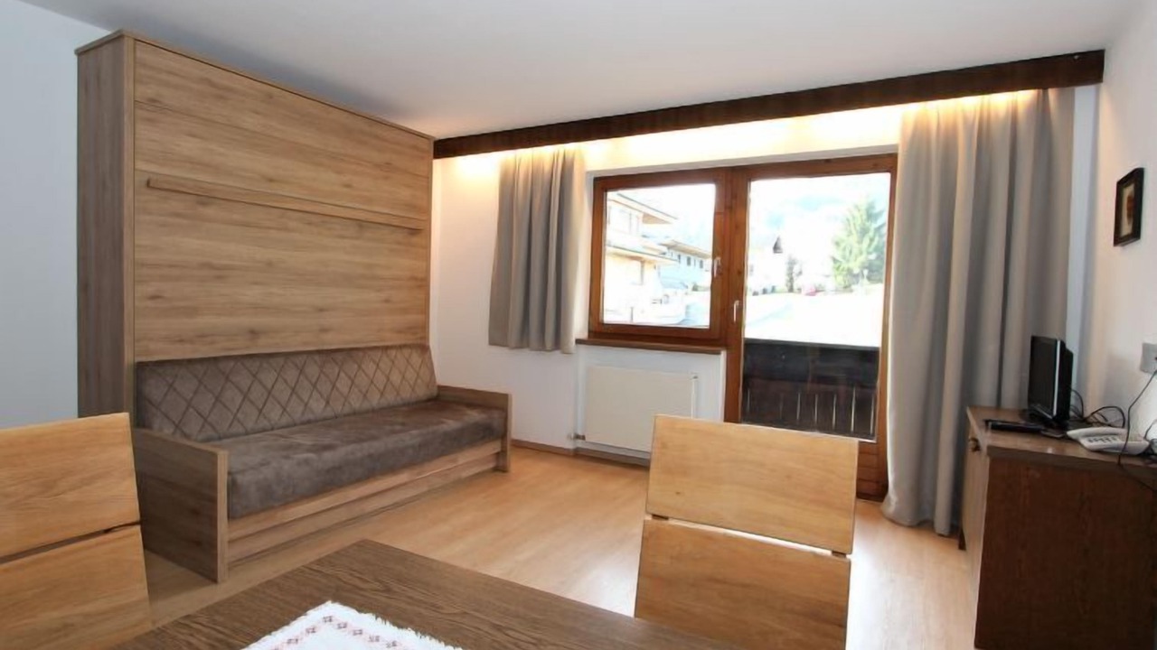 Photo of Livingroom in Kapfing