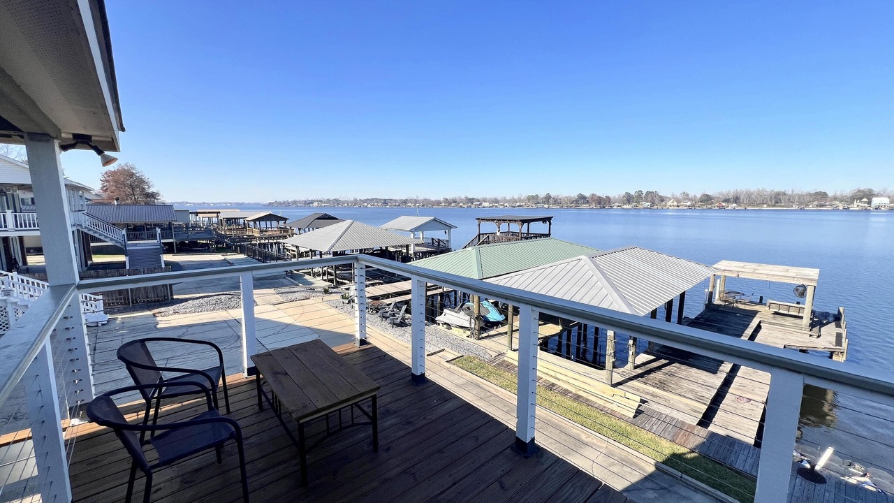 Photo of Patio Balcony in Oscar