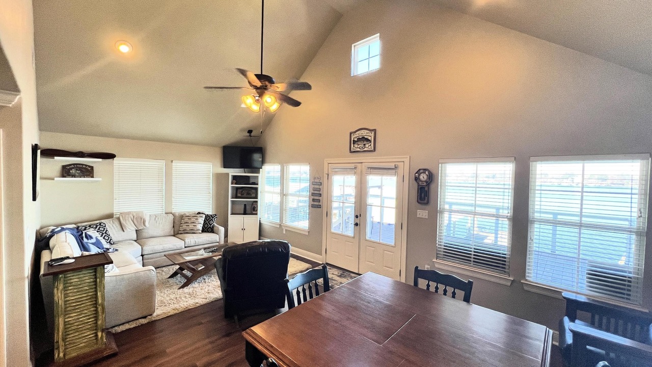 Photo of Bedroom in Oscar