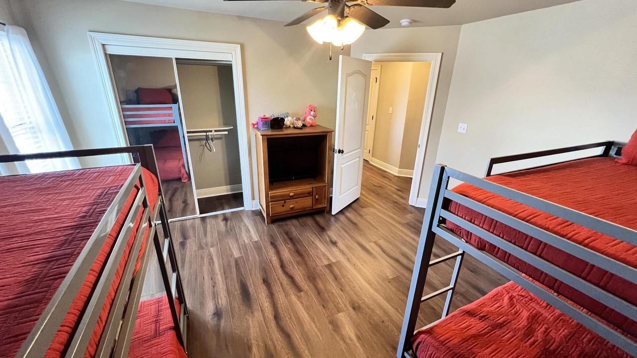 Photo of Bedroom in Oscar