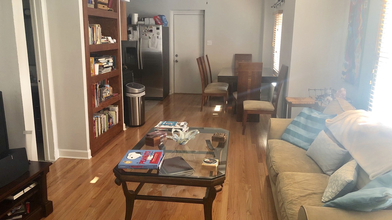 Photo of Livingroom in West Town