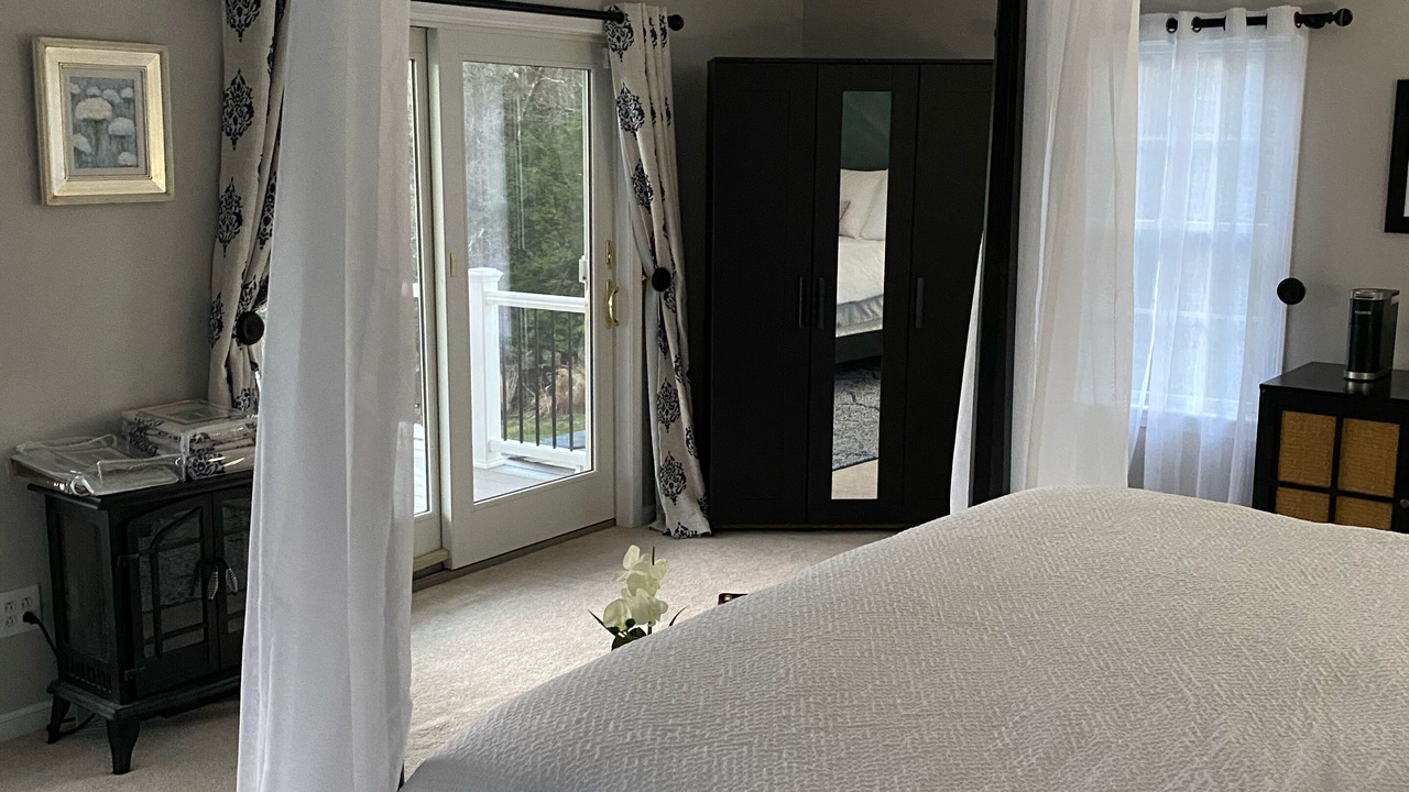 Photo of Bedroom in White Lake
