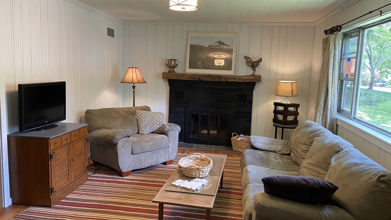 Photo of Livingroom in Mattituck
