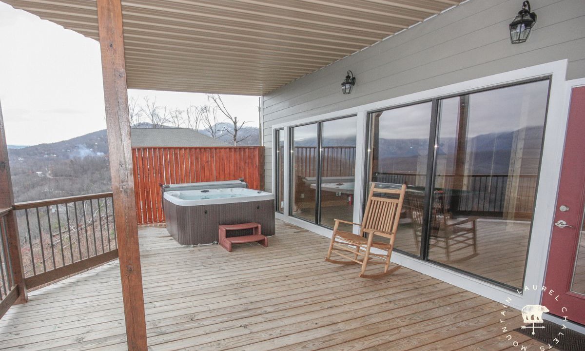 Photo of Patio Balcony in Chalet Village North