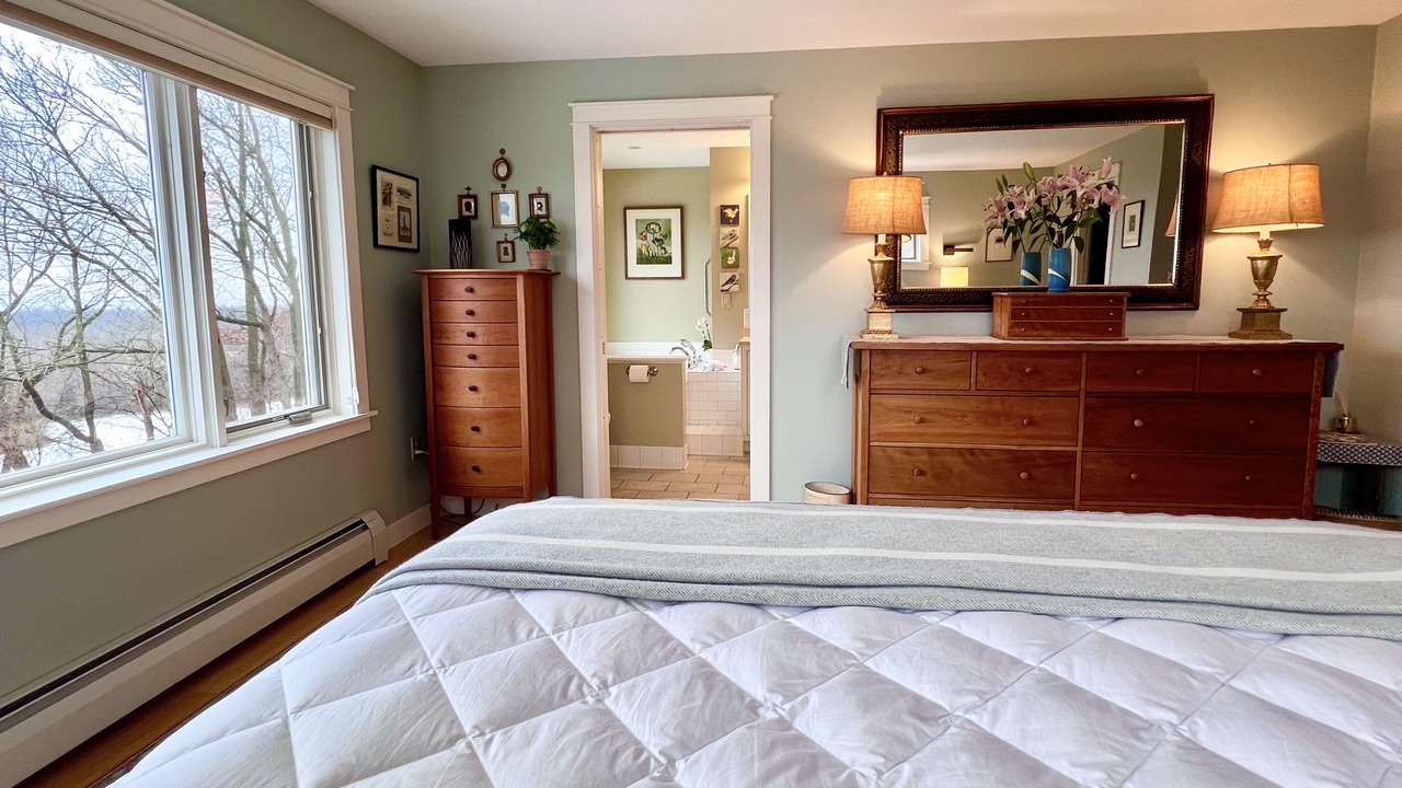 Photo of Bedroom in Middlebury - Warren