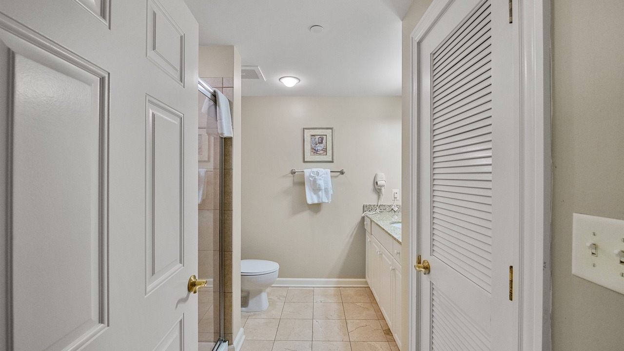 Photo of Bathroom in Arcadian Shores