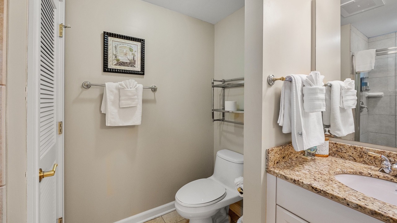 Photo of Bathroom in Arcadian Shores