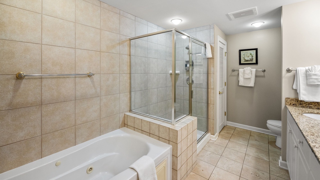 Photo of Bathroom in Arcadian Shores