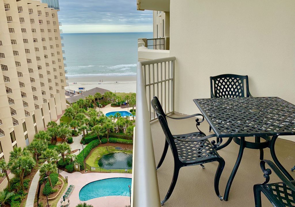 Photo of Patio Balcony in Arcadian Shores