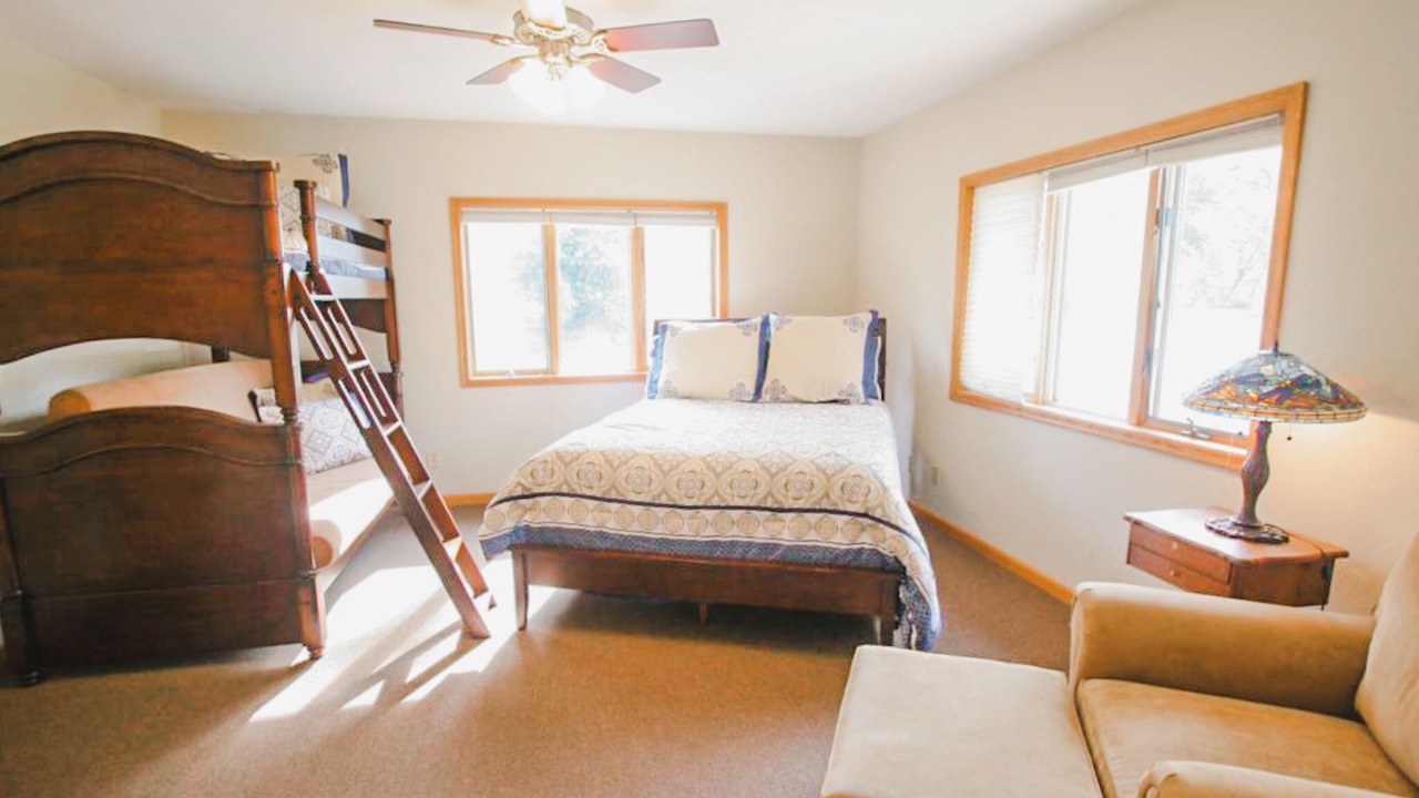 Photo of Bedroom in Elizabeth