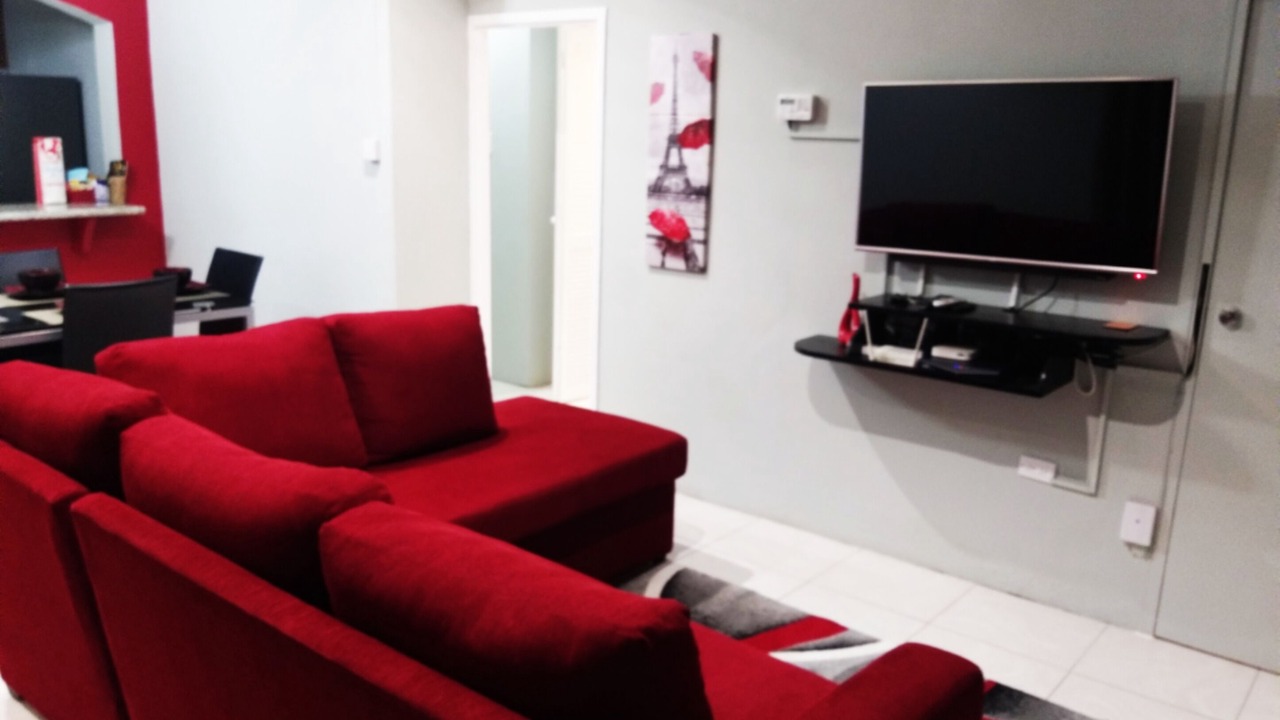 Photo of Livingroom in Pembroke Hall