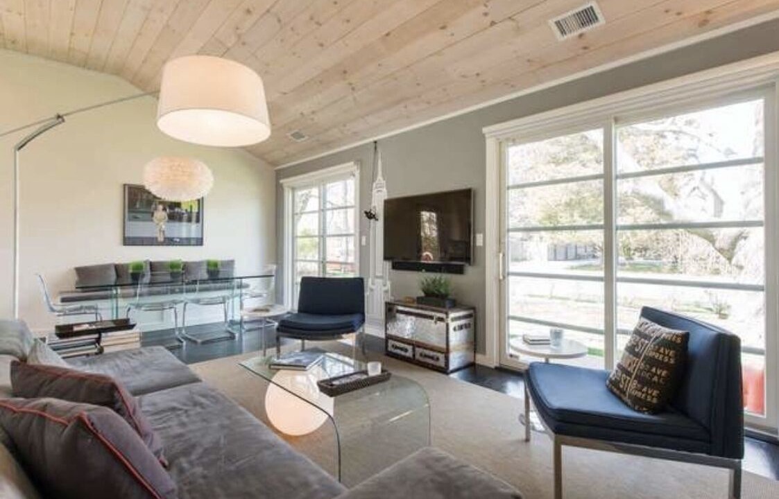 Photo of Livingroom in East Hampton North