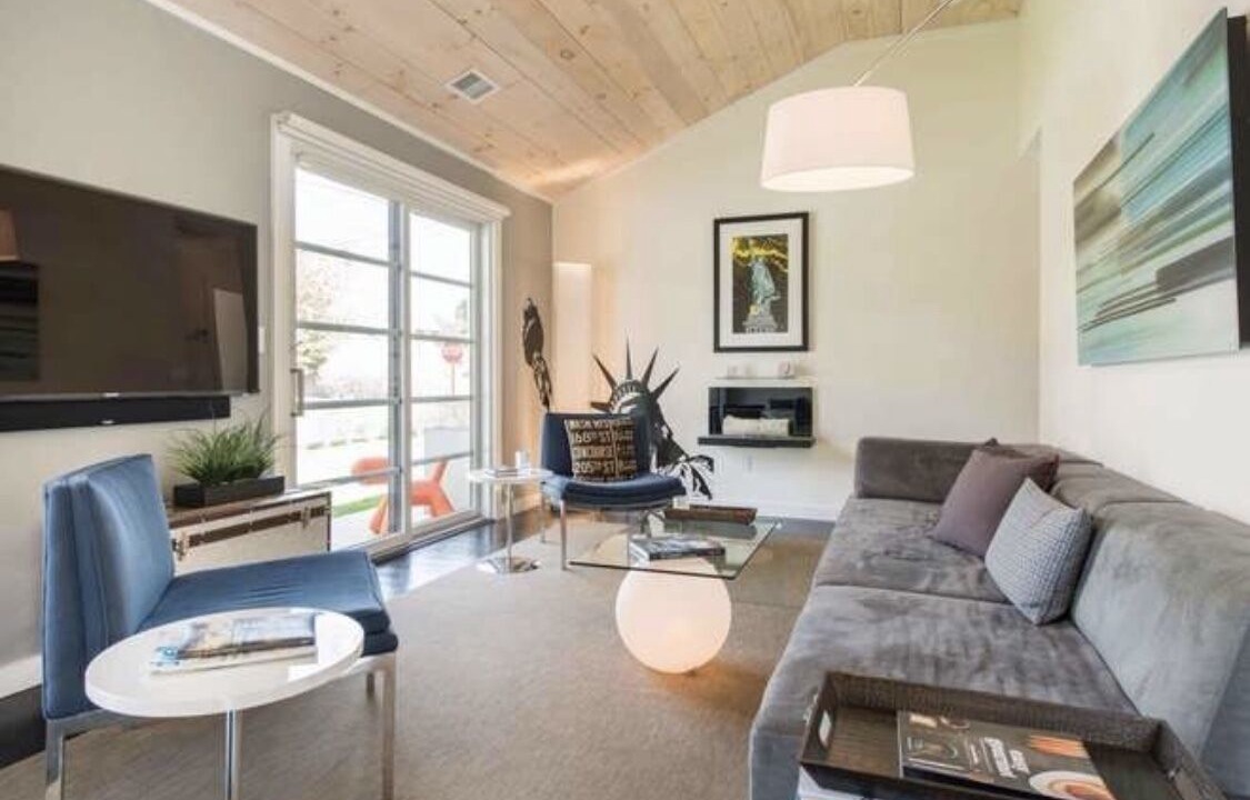 Photo of Livingroom in East Hampton North