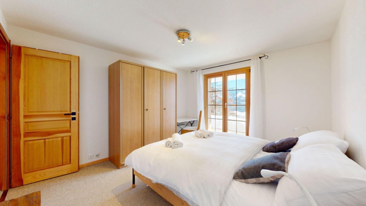 Photo of Bedroom in Vex