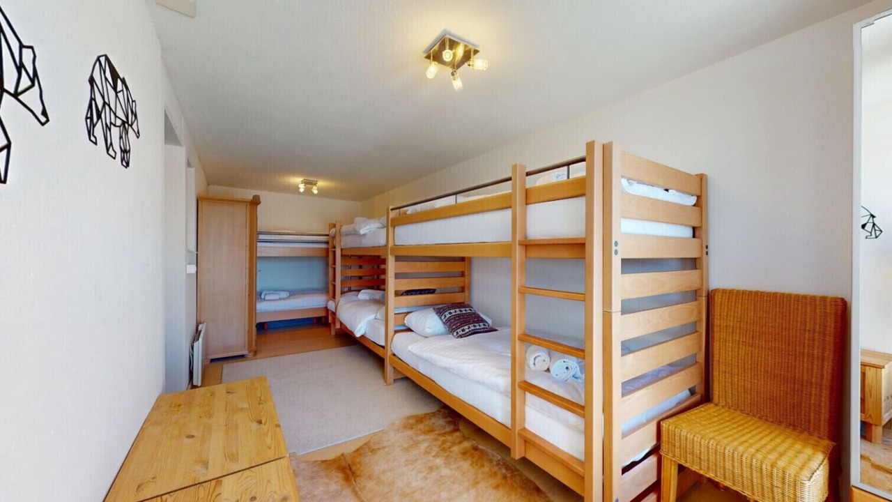 Photo of Bedroom in Vex