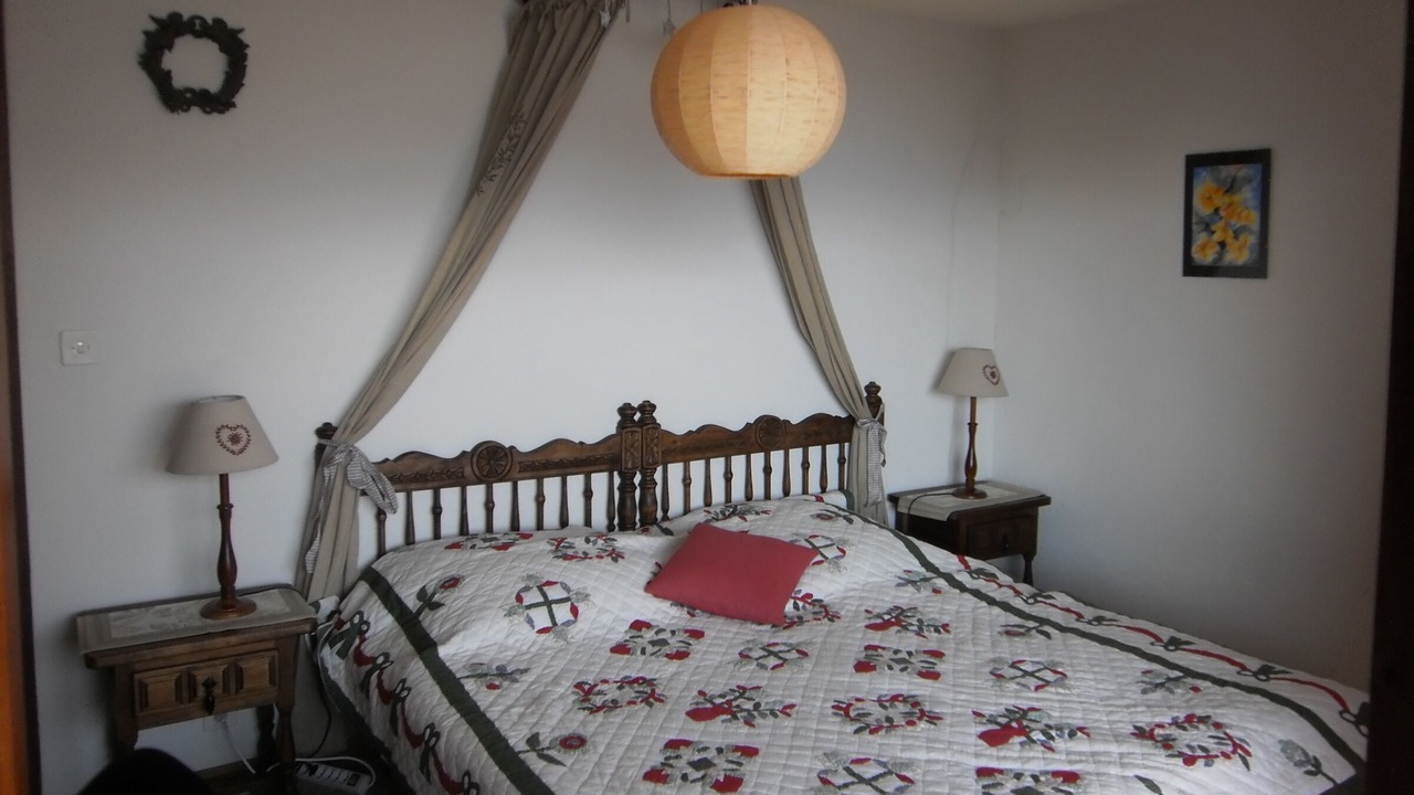 Photo of Bedroom in Vex