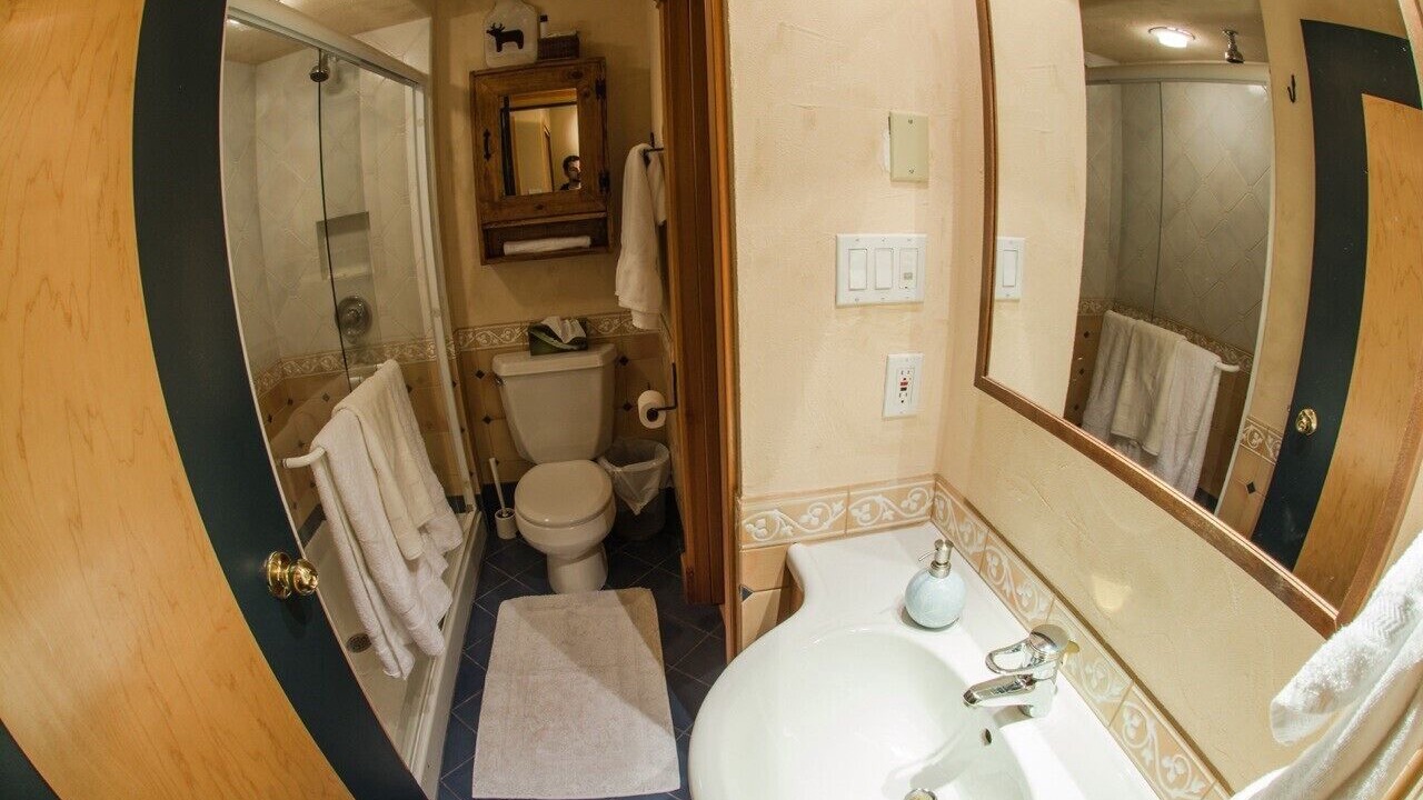 Photo of Bathroom in Whistler Creekside
