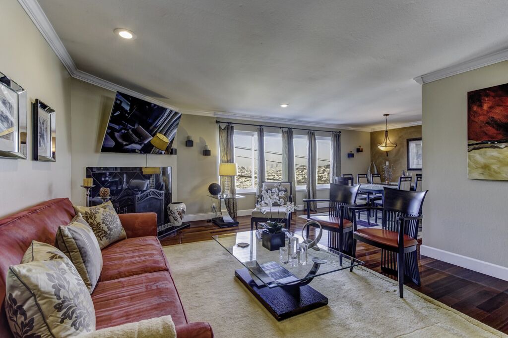 Photo of Livingroom in Southern Hills