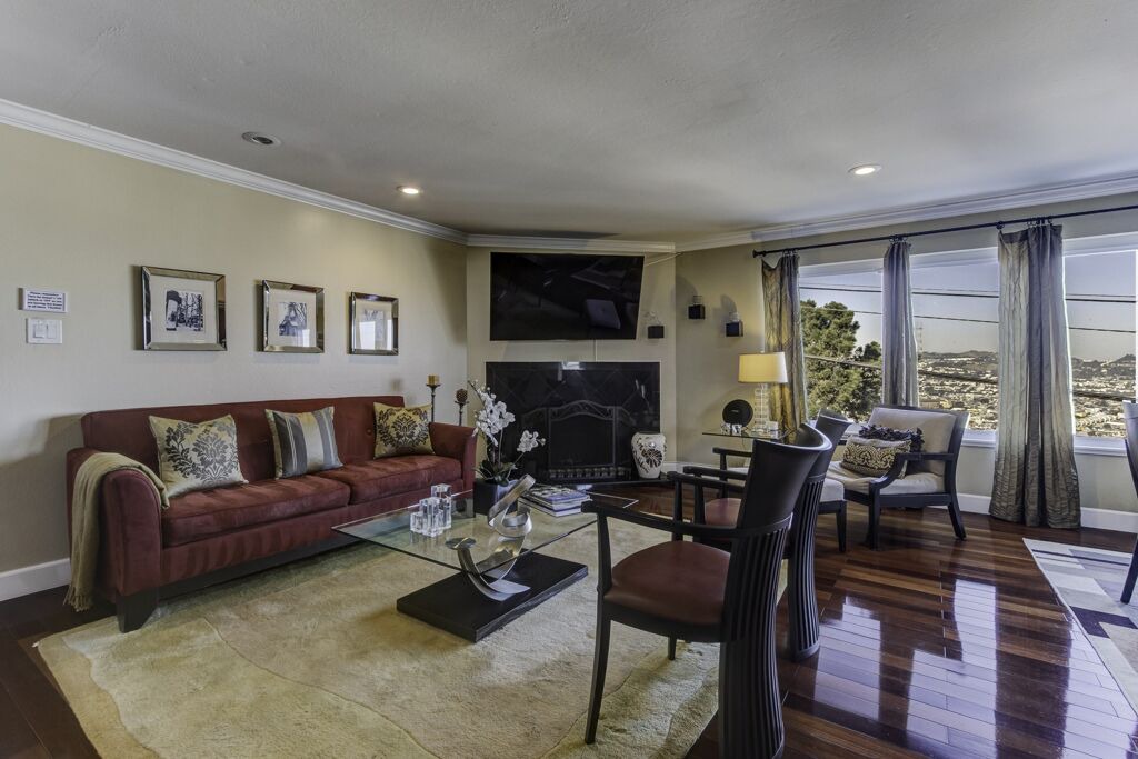 Photo of Livingroom in Southern Hills