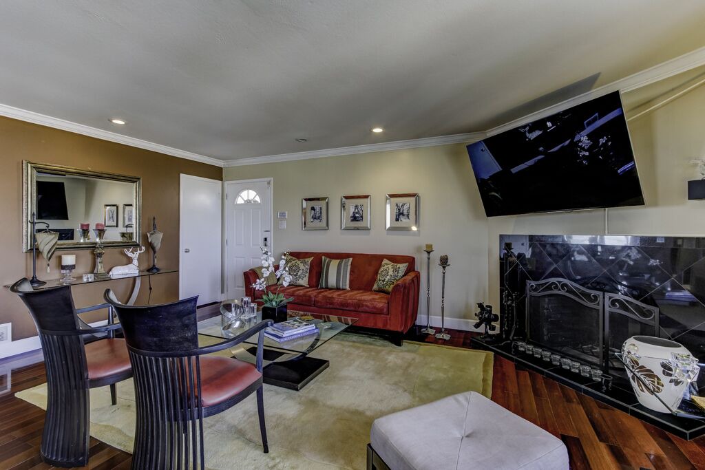 Photo of Livingroom in Southern Hills