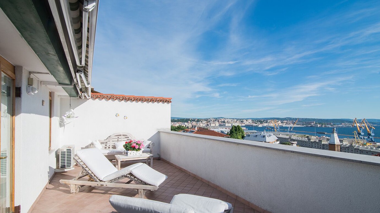 Photo of Patio Balcony in Roiano-Gretta-Barcola-Cologna-Scorcola
