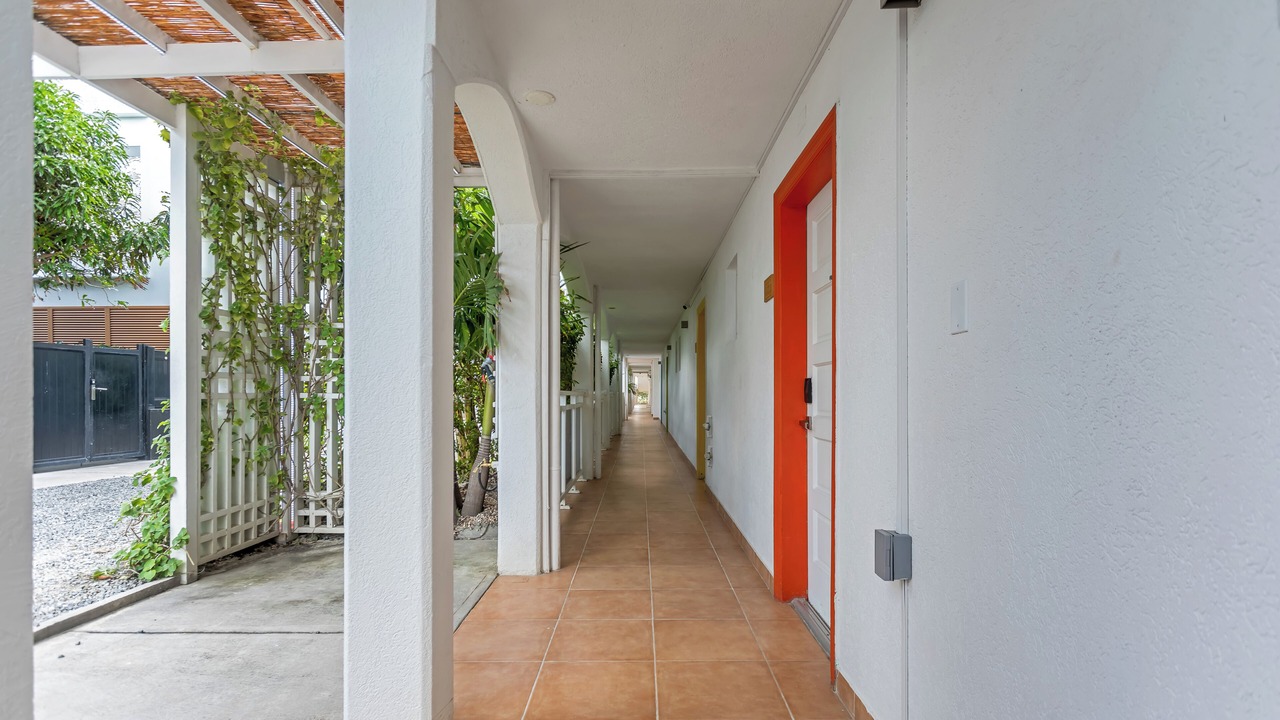 Photo of Outdoor in Maho
