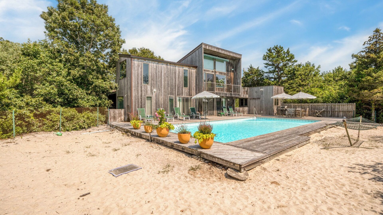 Photo of Outdoor in Beach Hampton