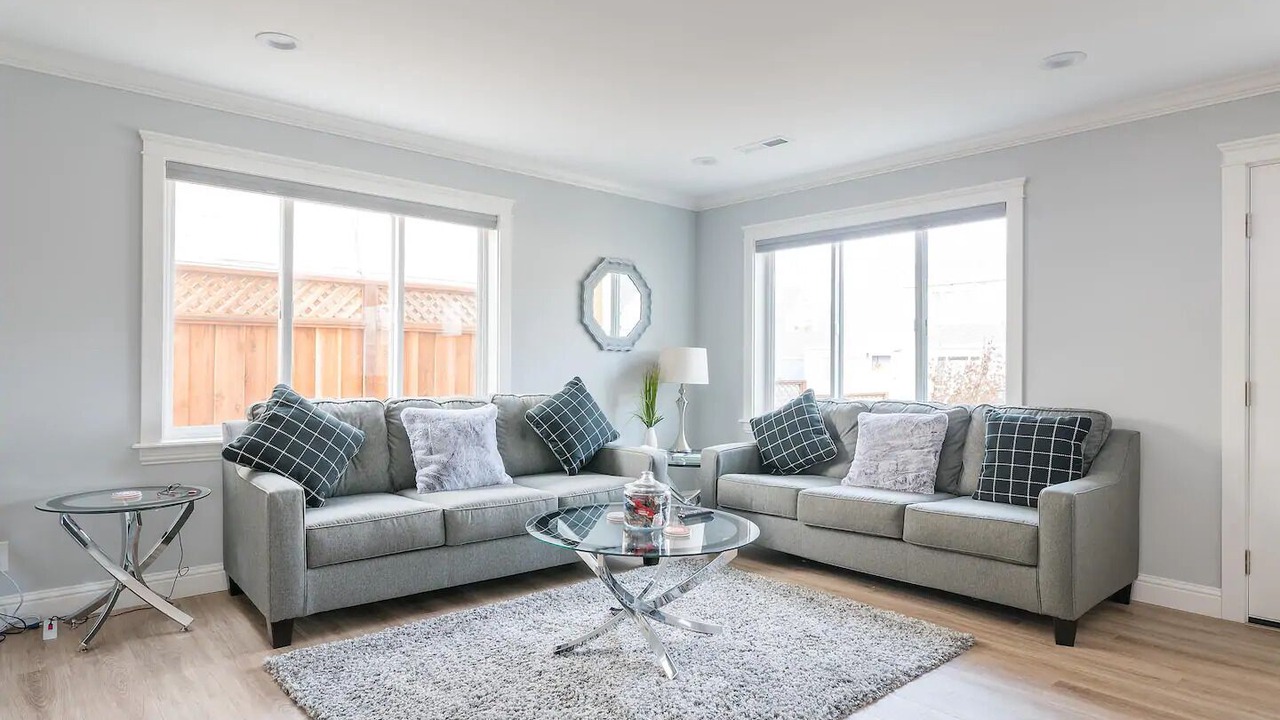 Photo of Livingroom in Pacifica