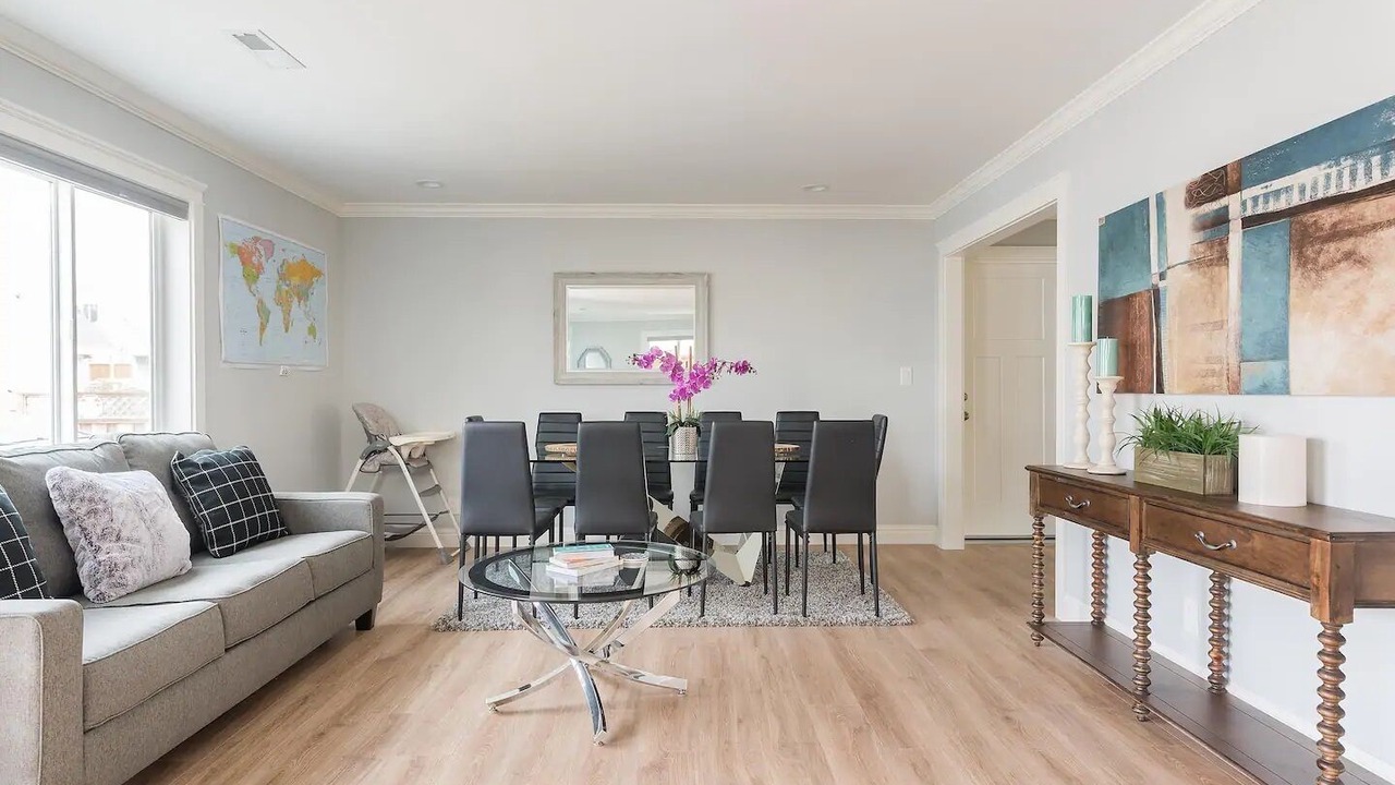 Photo of Livingroom in Pacifica