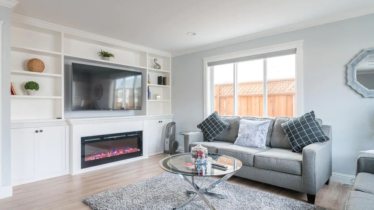 Photo of Livingroom in Pacifica