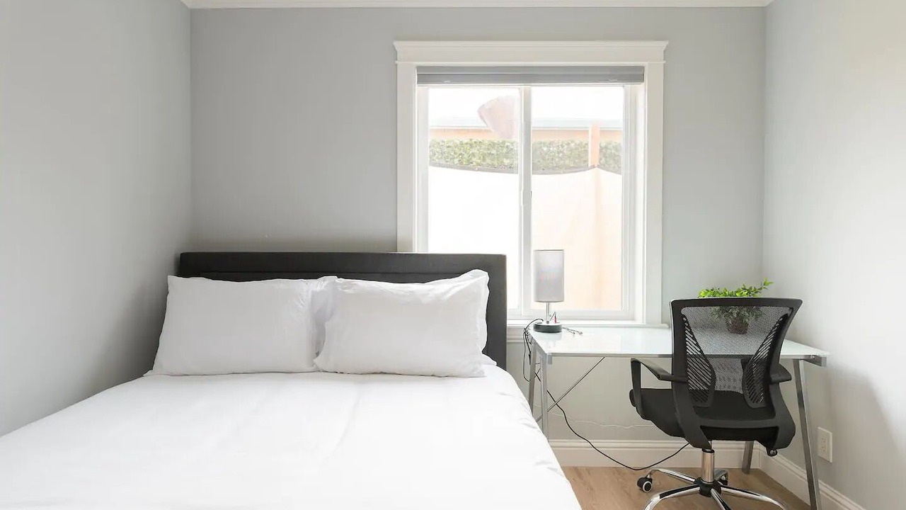 Photo of Bedroom in Pacifica