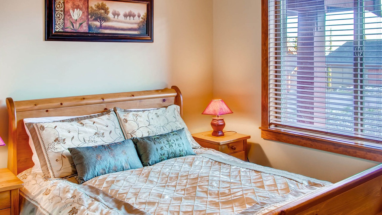 Photo of Bedroom in Snow Pine Estates