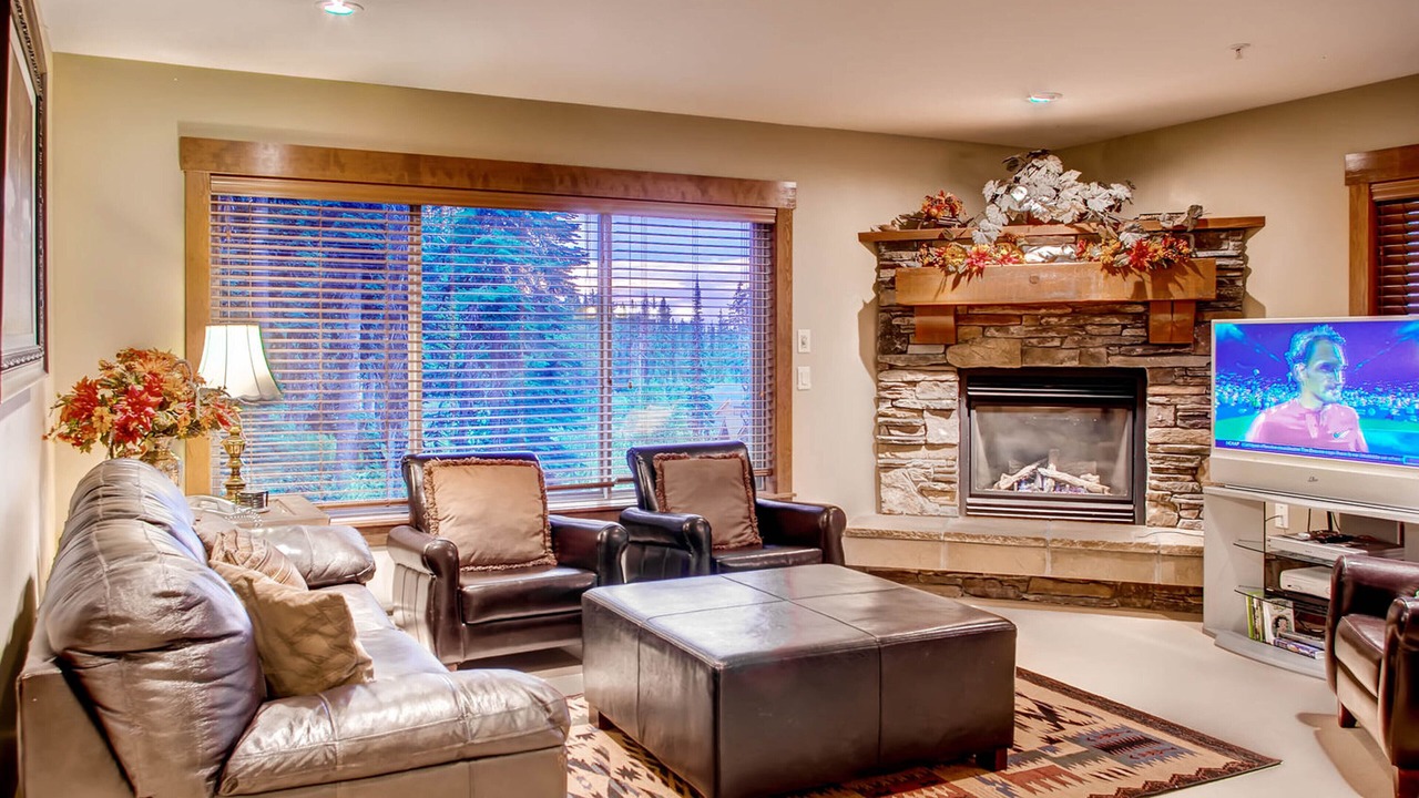 Photo of Livingroom in Snow Pine Estates