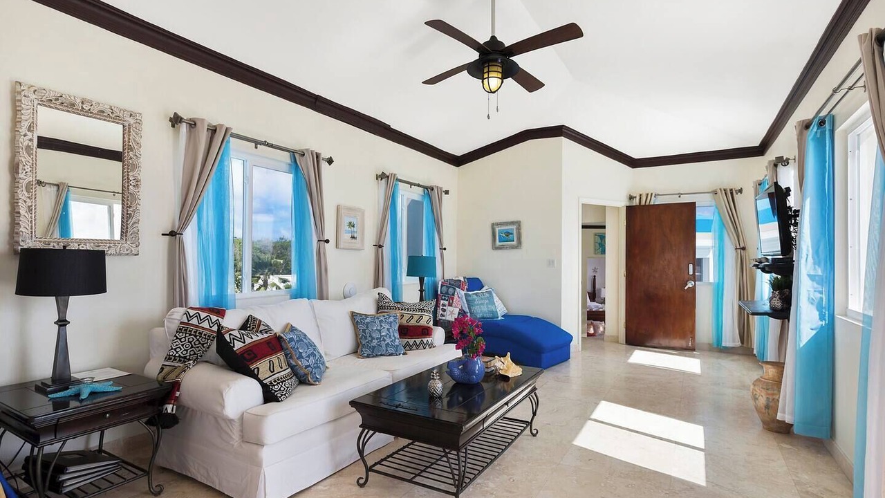 Photo of Livingroom in Blowing Point