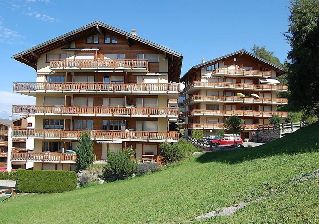 Photo of Buildings in Saint-Pierre-de-Clages