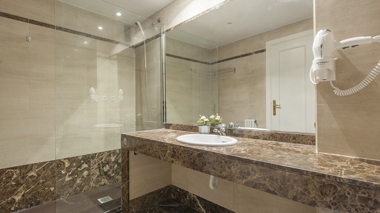 Photo of Bathroom in Malasana