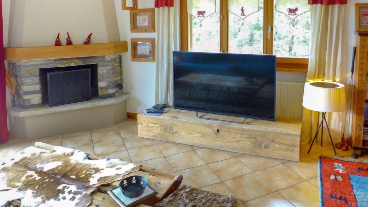 Photo of Livingroom in Lens
