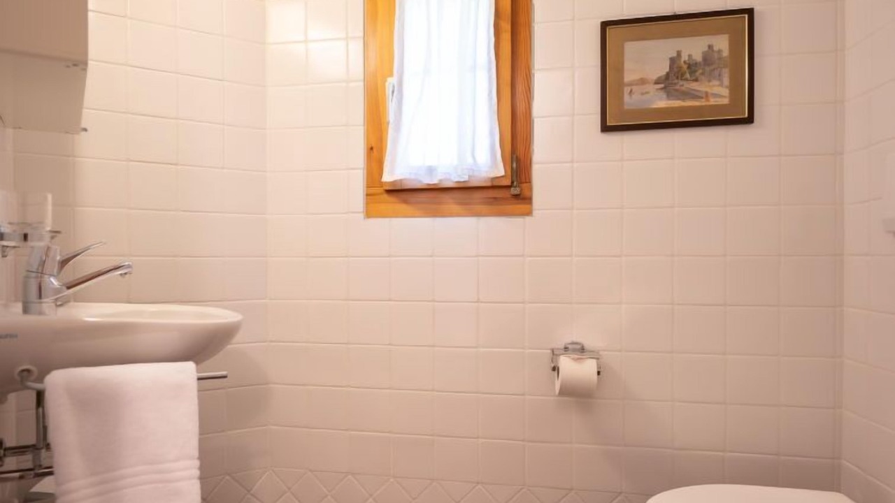 Photo of Bathroom in Surlej