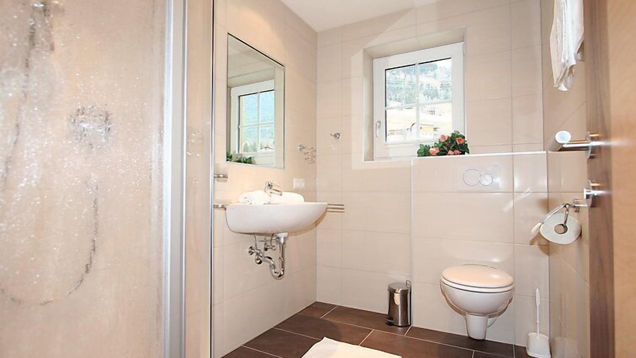 Photo of Bathroom in Pians