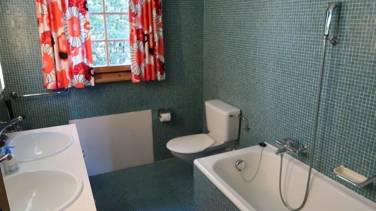 Photo of Bathroom in Falera