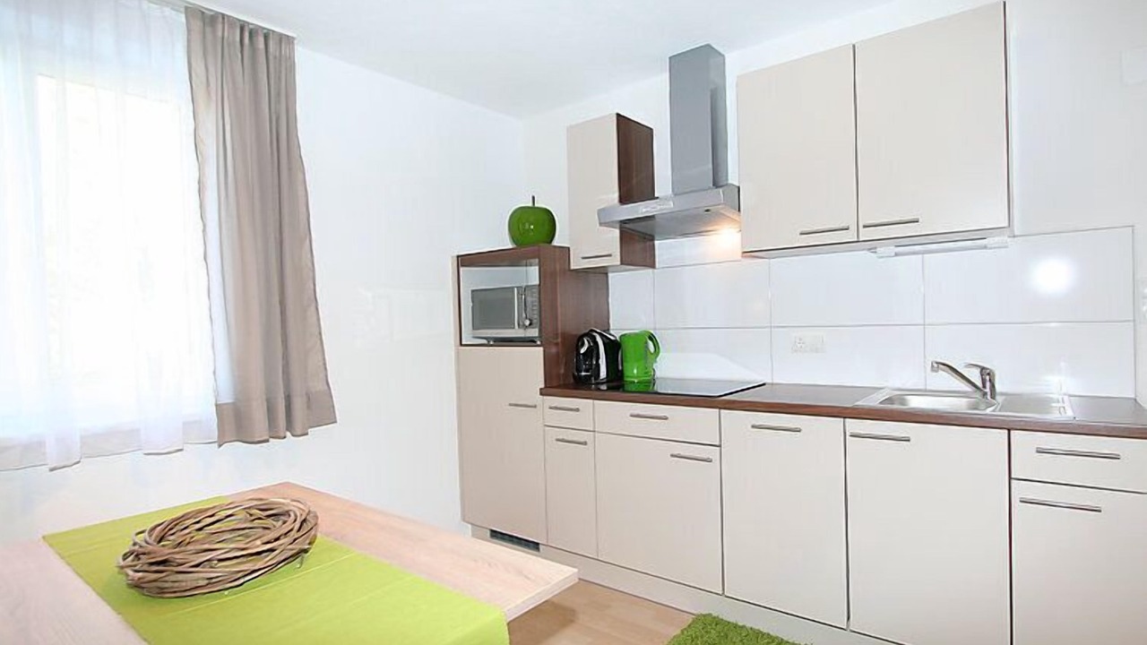 Photo of Bedroom in See