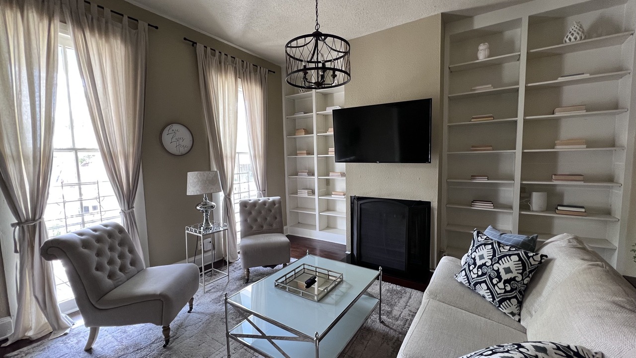 Photo of Livingroom in Beauregard Town Historic District