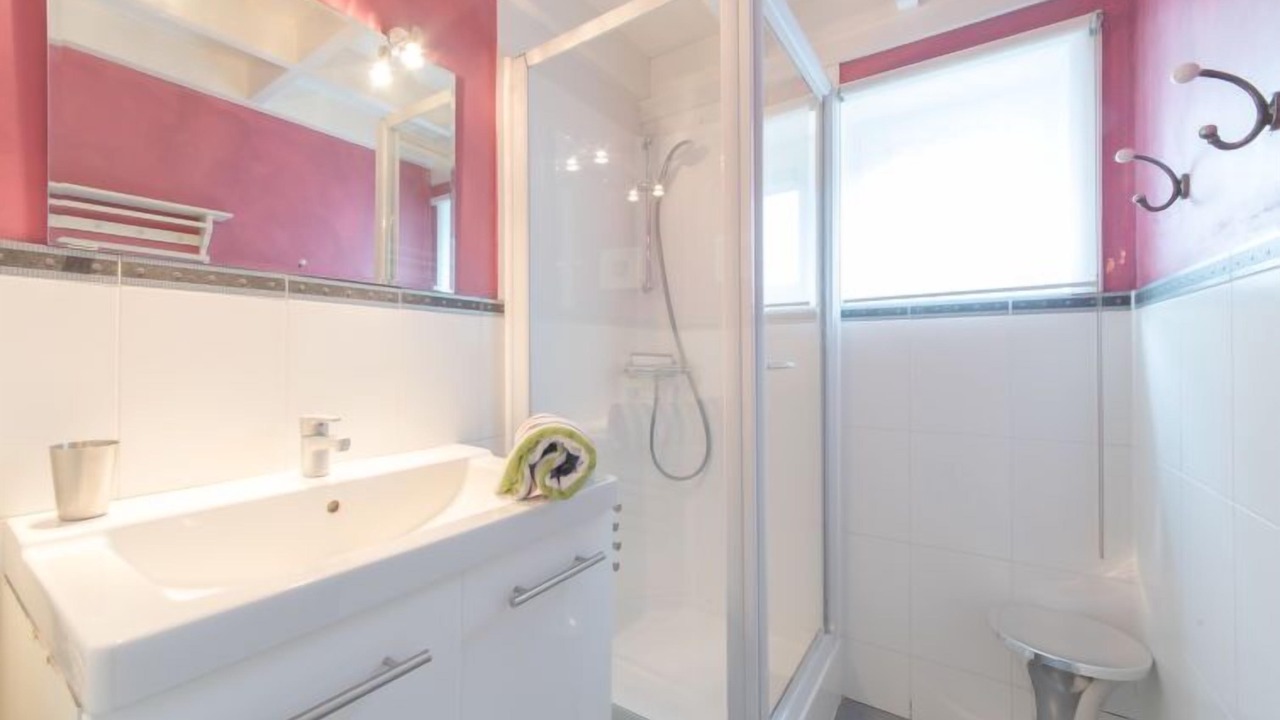 Photo of Bathroom in Bredene