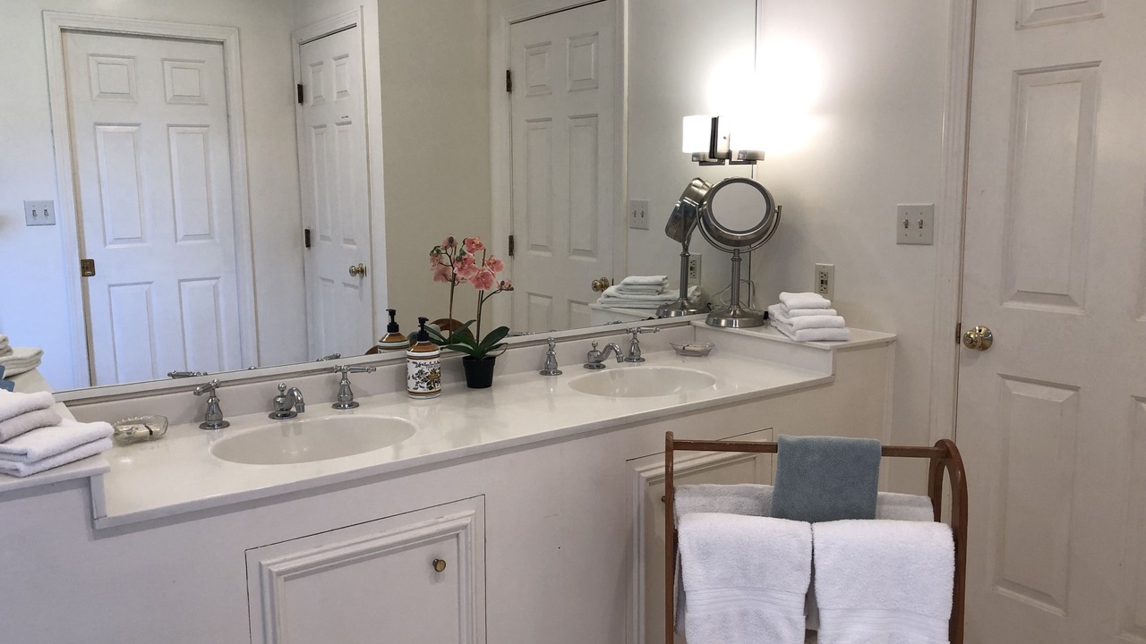 Photo of Bathroom in Danby