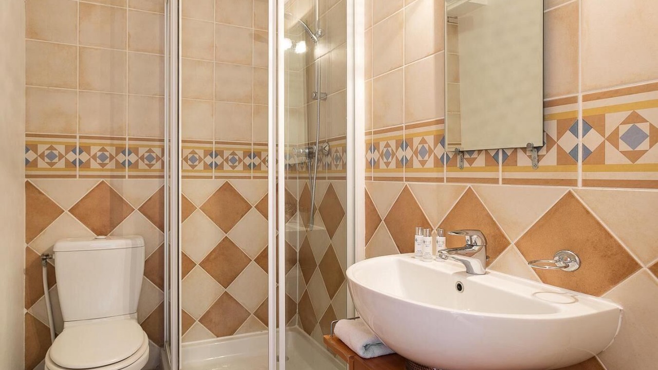 Photo of Bathroom in Bergers