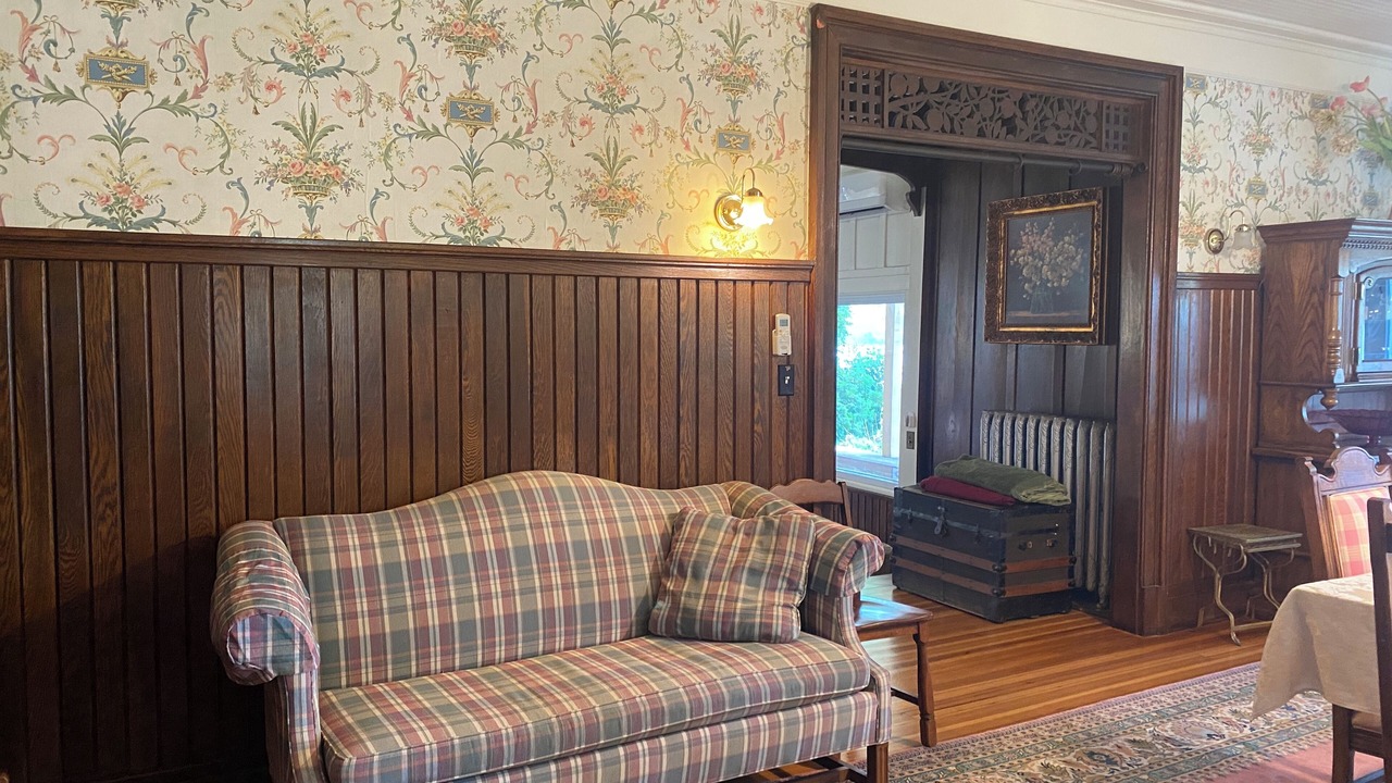 Photo of Livingroom in East Haddam