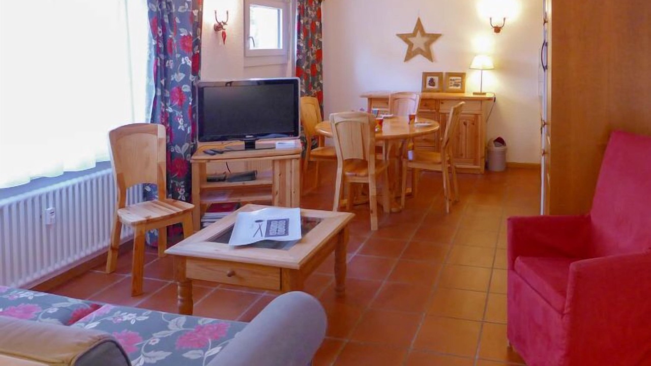 Photo of Livingroom in Lens